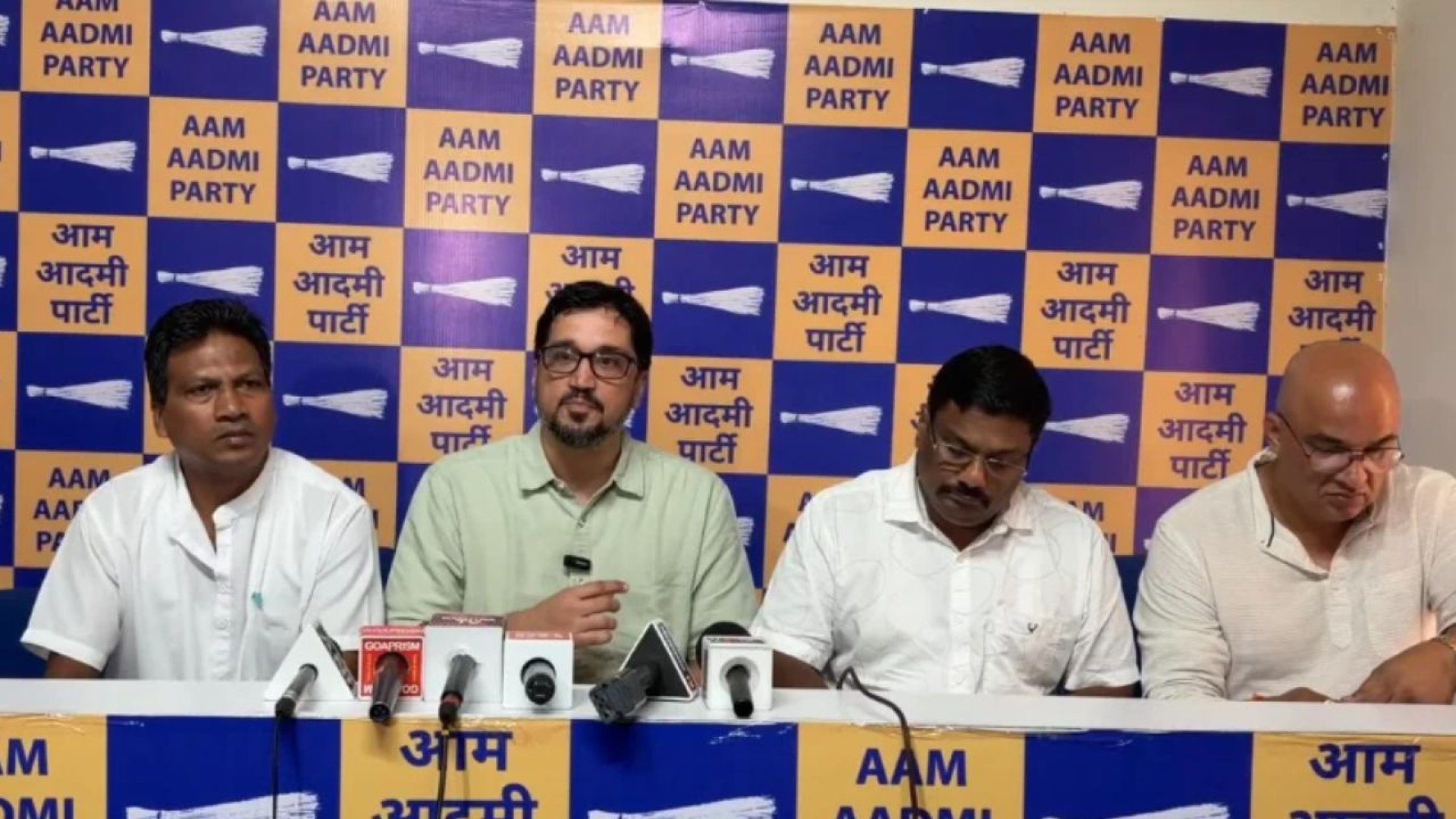 AAP targets BJP-Congress over defections, questions GFP Chief’s stand