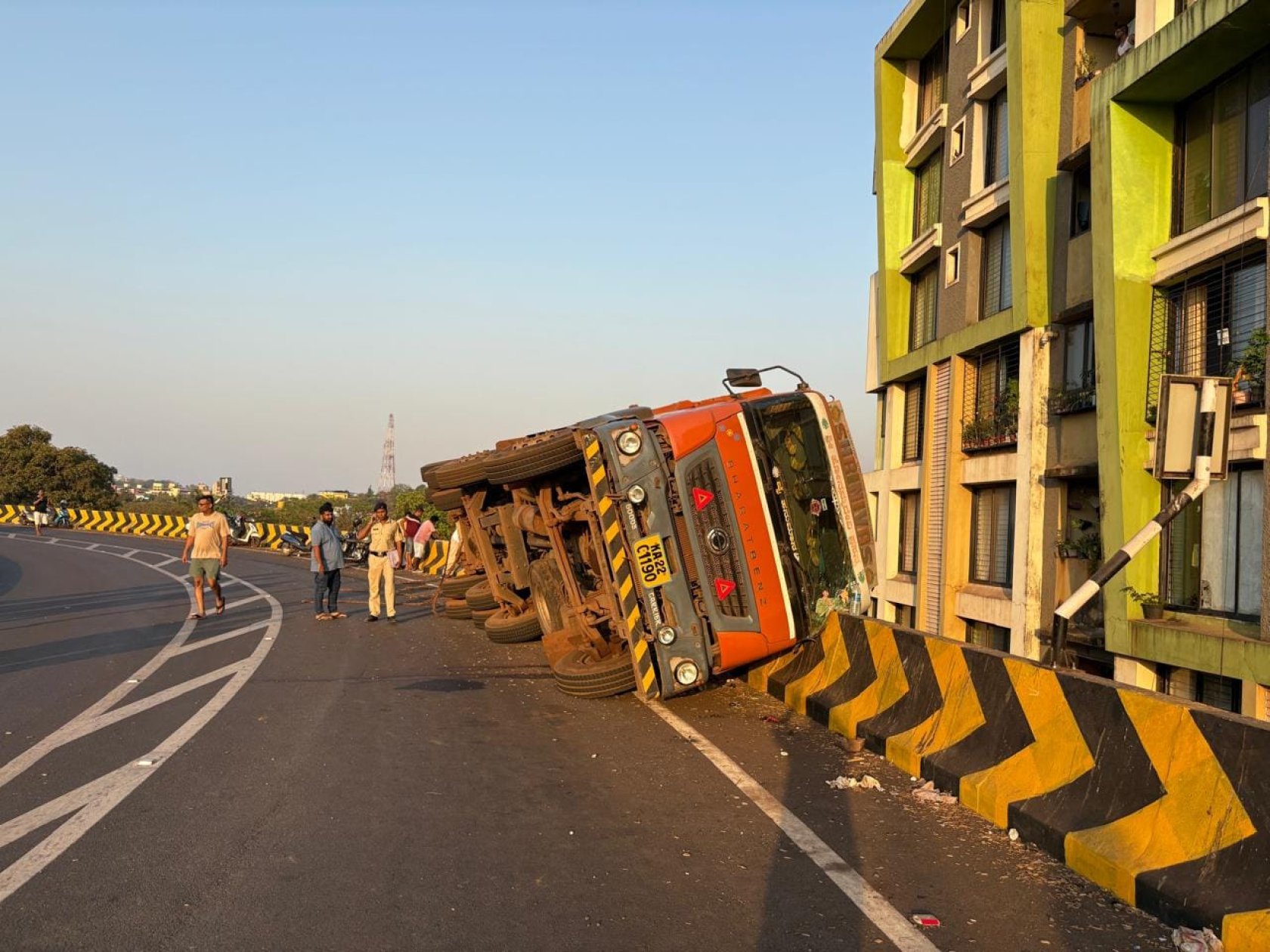 Mormugao flyovers under deadly shadow