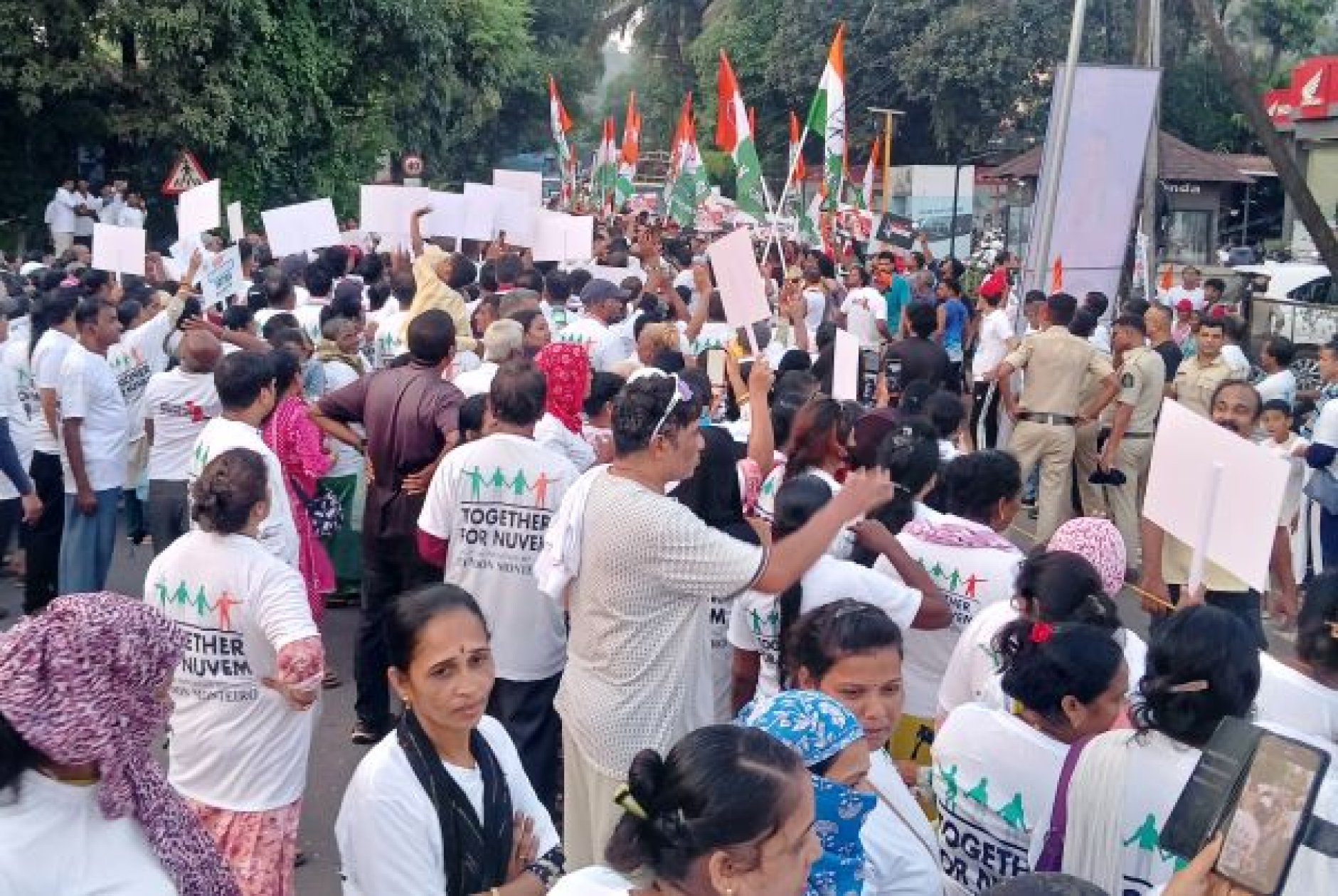 Leaders mobilise separate support bases in stronghold of Nuvem