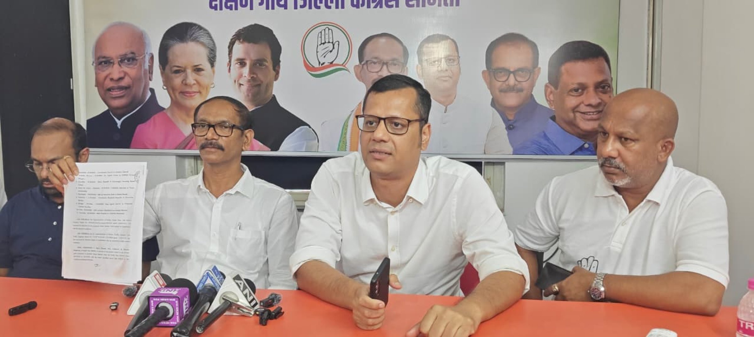 Congress vows to defy ban, says will go ahead with Cuncolim rally