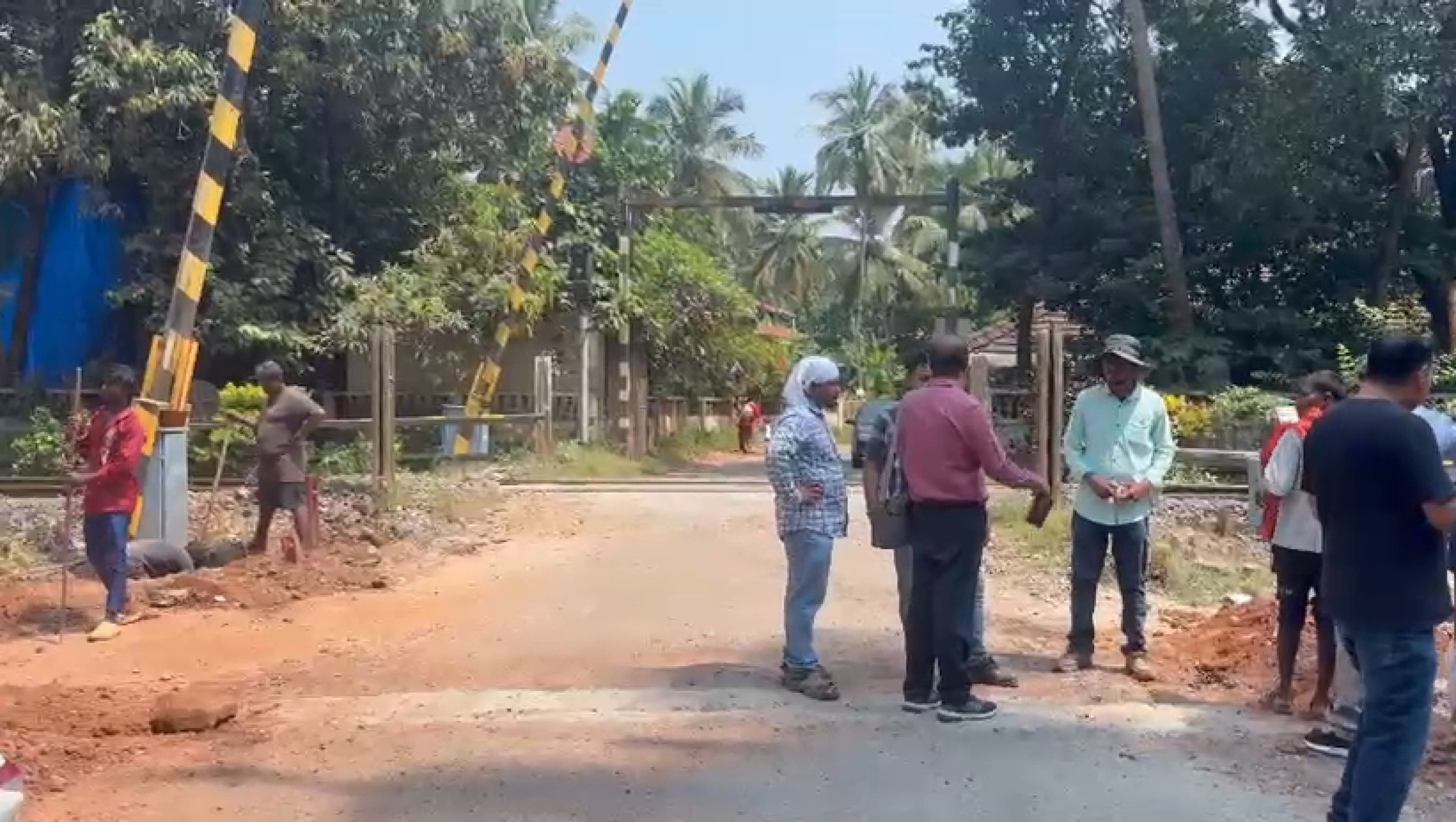 Velsao locals confront railway officials over sudden level crossing closure