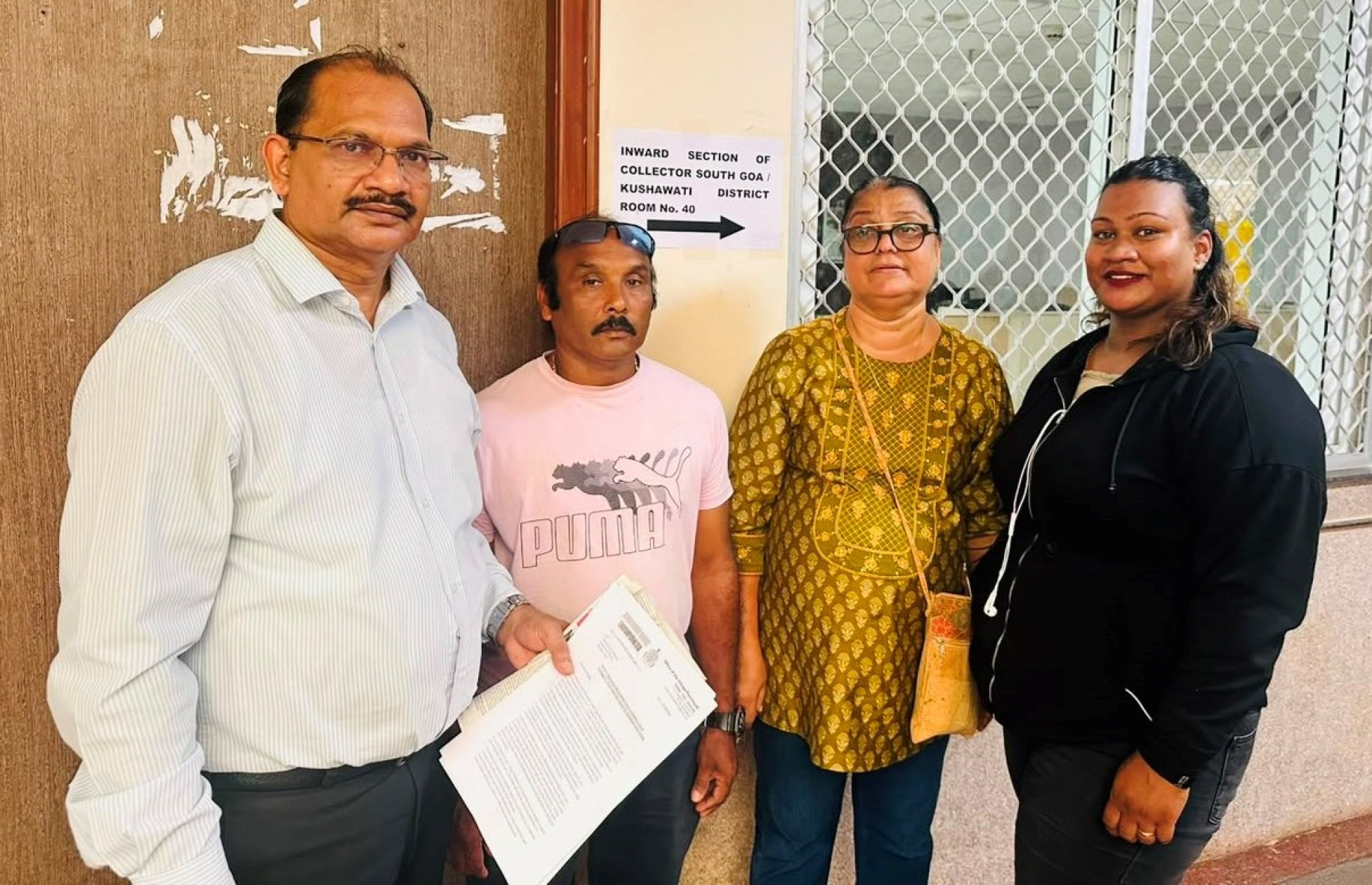 Sarpanch submits representation to Collector for suspending closure