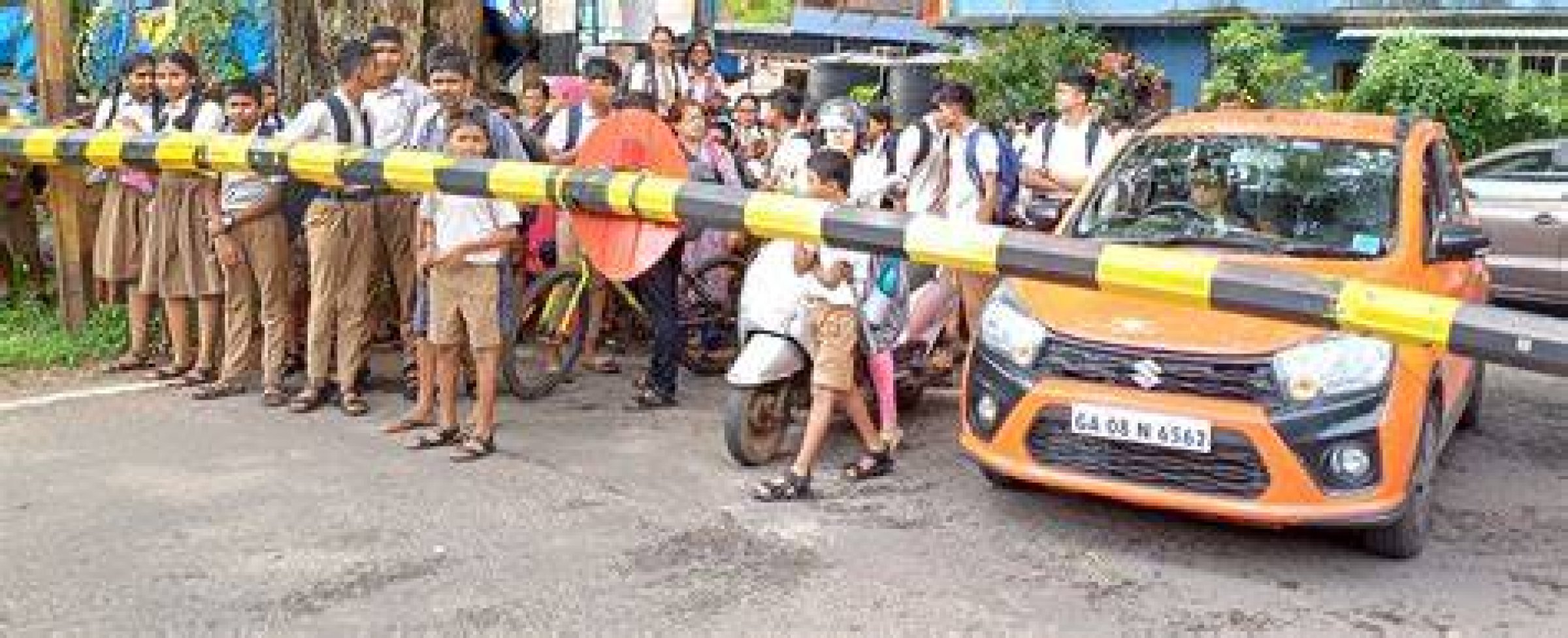 Centre clears Comba railway crossing flyover, M...