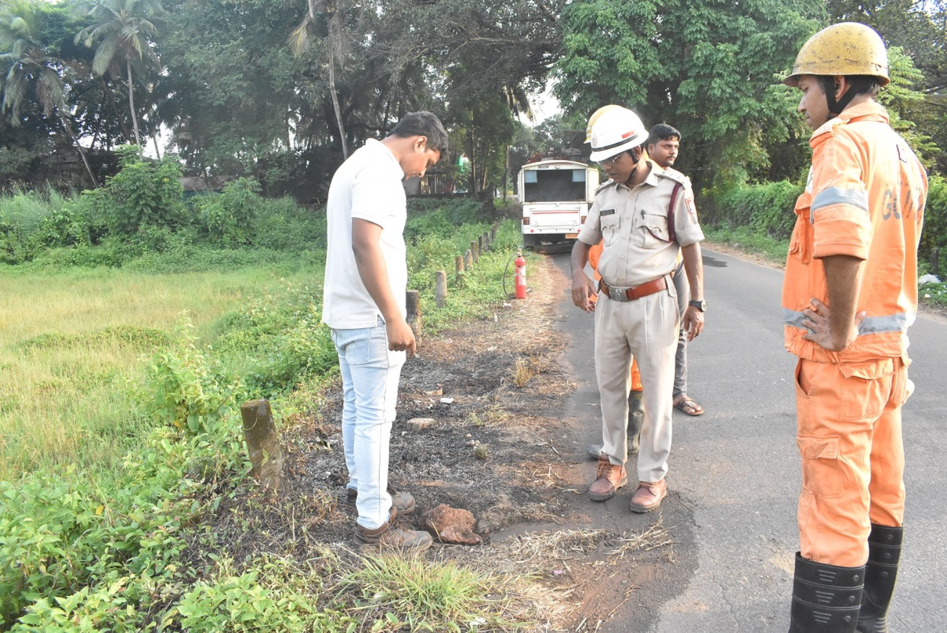 Gas leak, roadside fire put Benaulim locals on alert