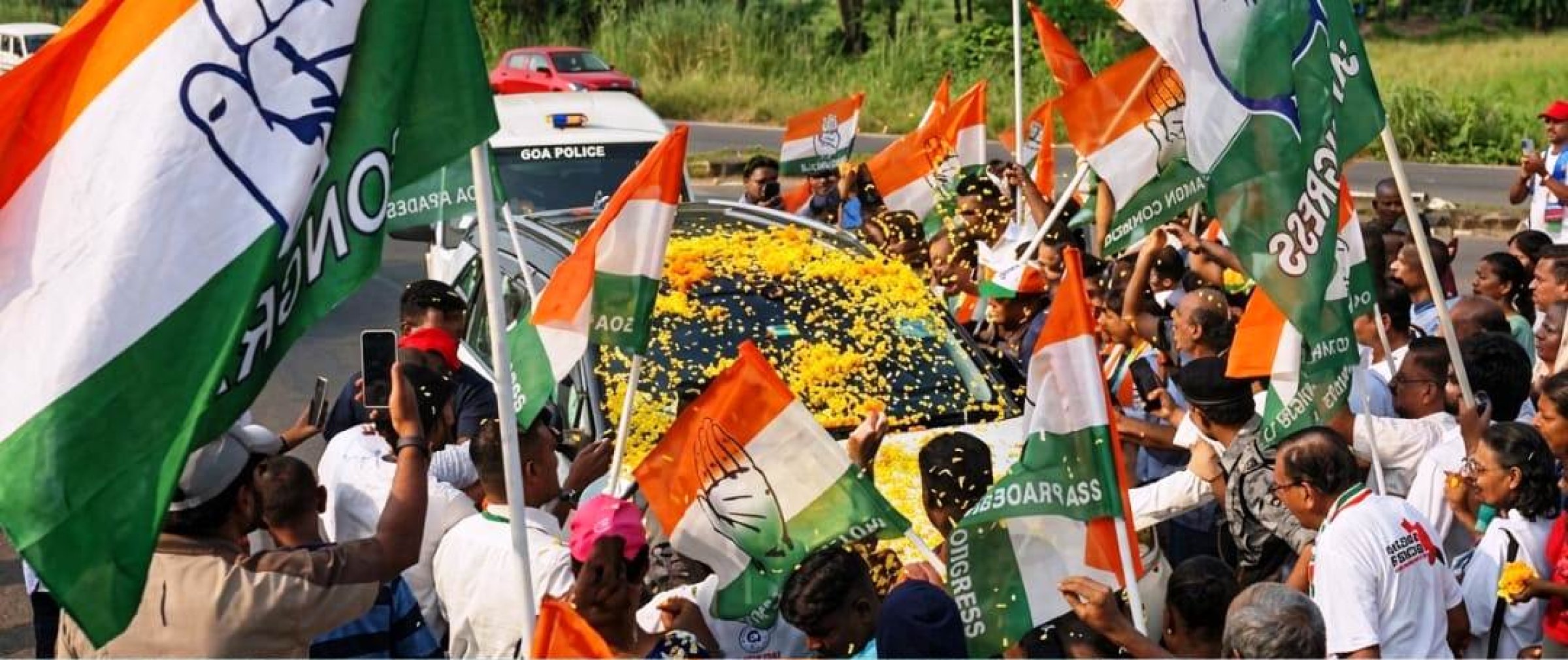 Rahul draws crowds, boosts Cong campaign