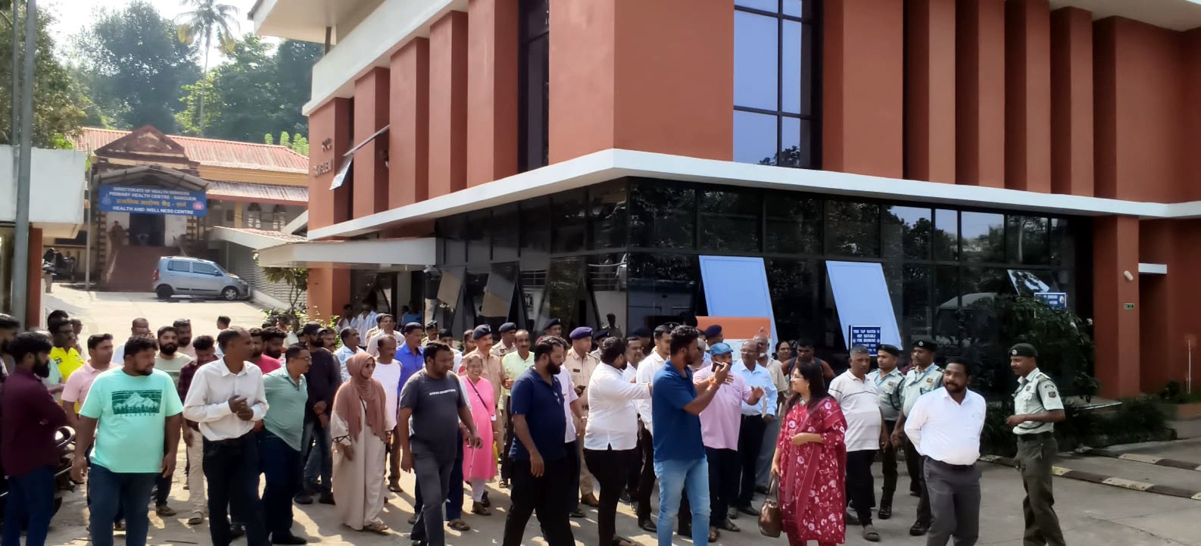 Sanguem PHC gets cardiac-care ambulance after p...