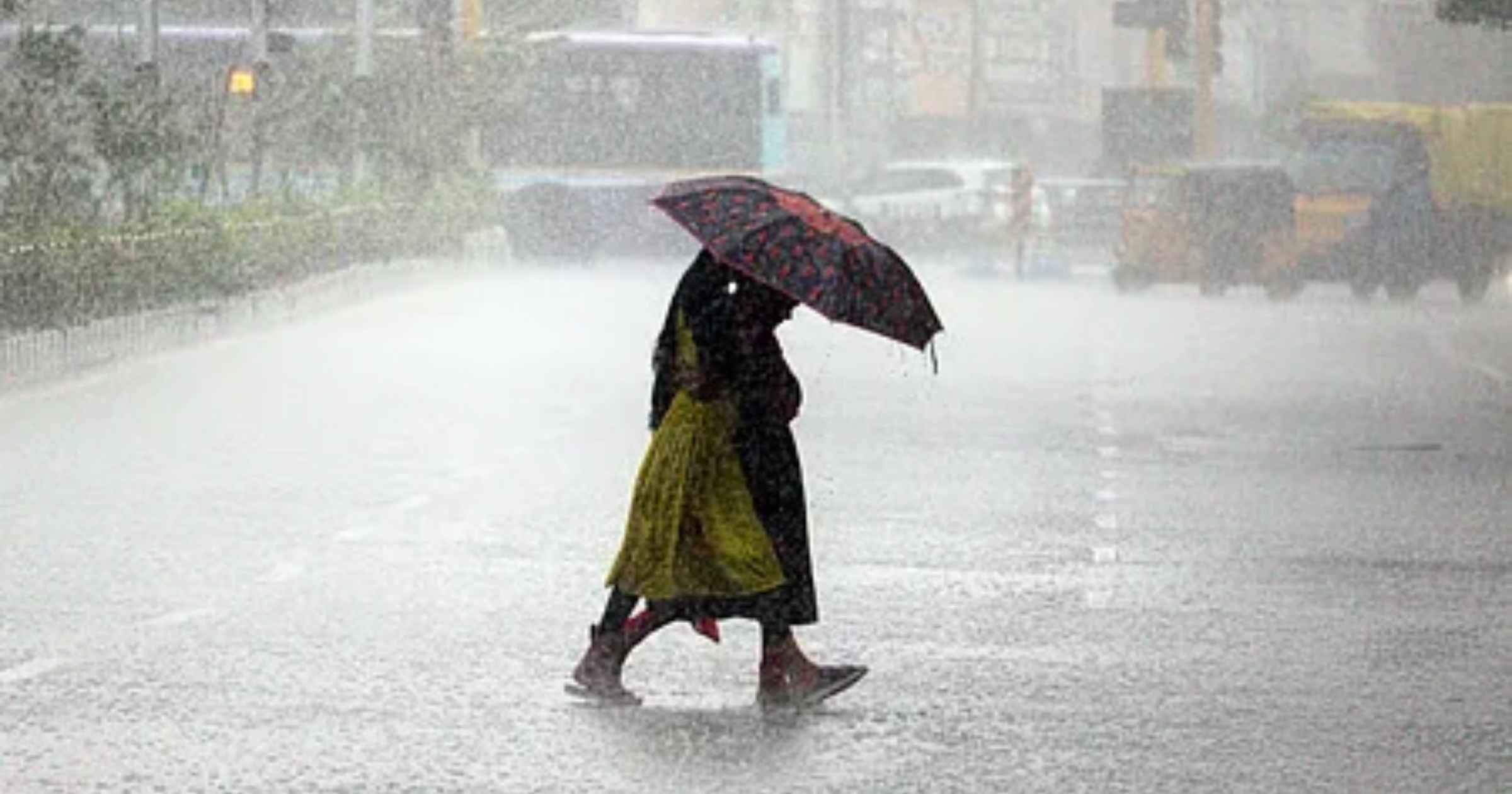 Mercury plummets amid sudden showers; IMD issues cyclone alert for east coast