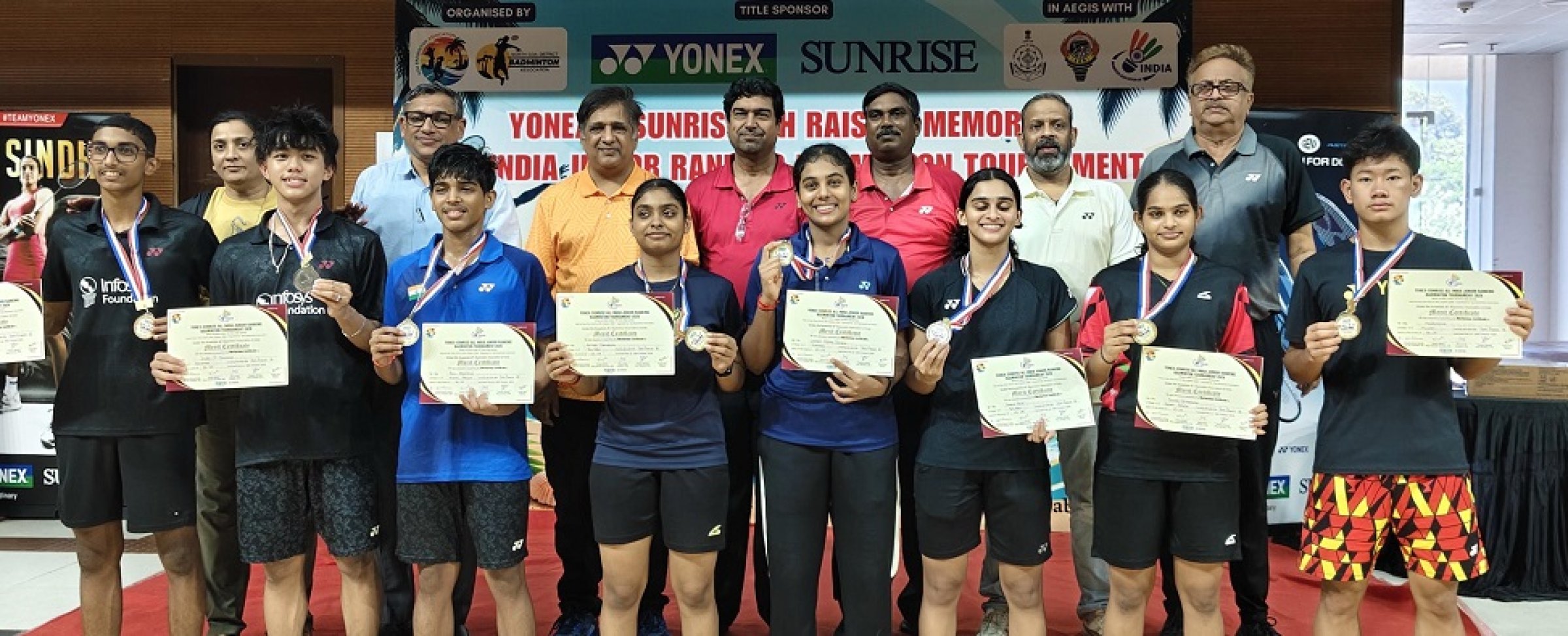 Top junior shuttlers fall in semis