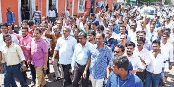 On a day of filing nomination, Parrikar promises 365-day action plan for Panaji