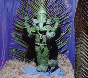 An artistic ode to Ganesha: idol made out of leaves