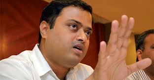 CM harps on performance and connect with people, losers put up a brave front