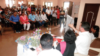 Chandor locals want rail overbridge and denotification of State highway