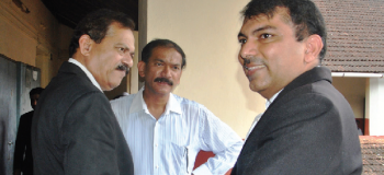 Cops did not take cognizance of my plaint: Girish to court
