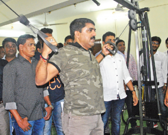 Vijai reaches out to Fatorda Muslims