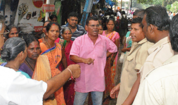 MMC crack down on Goan fruit vendors raises uproar