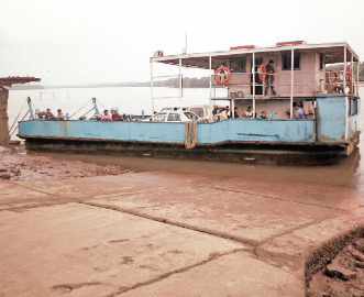 Passengers stranded for 2 hrs after ferry gets stuck at Durbhat