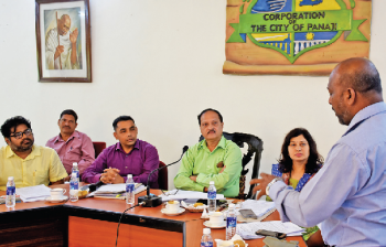Sign lease pacts with CCP at the earliest: Mayor to market tenants