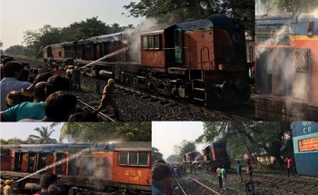 Engine of Vasco Howrah Amravati Express catches fire