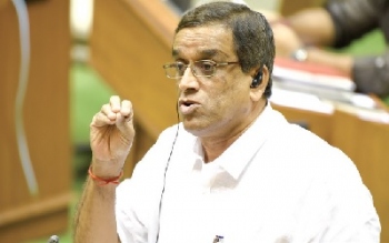 Sudin hits out at Parsekar over recruitment ban in 2016