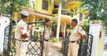 Burglars strike bungalow in Dongorim-Navelim, decamp with `â€‰30,000