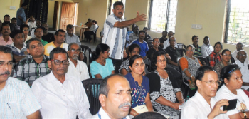 Navelim boils over mega housing projects, garbage