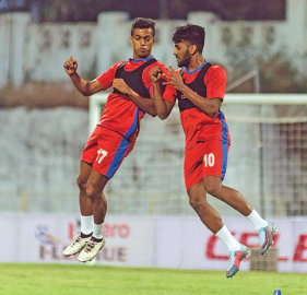 Gaurs ready to blast kerala