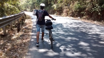 Cyclists and two-wheeler riders unsafe on Goan roads