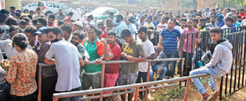 Joy for some, agony for many in hunt for ISL semi tickets