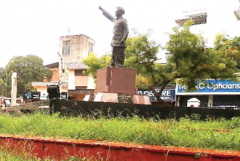 MMC draws flak for asking security deposit to use Lohia Maidan