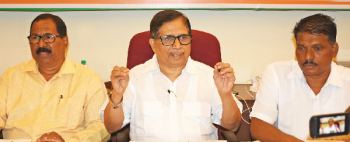 Shantaram demands `6000 per sqmt for Mopa land losers