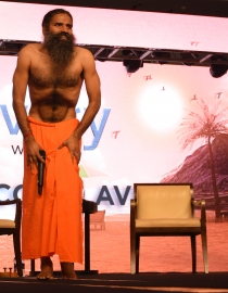Baba Ramdev bends at Goa Fest, dents MNCs