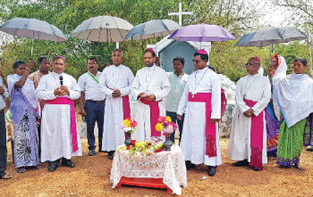 Goan bishop, 4 other prelates visit vandalised church sites in Odisha