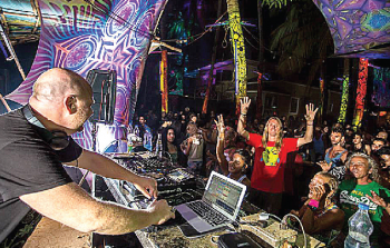 Hill Top: The BIG party destination in Small Vagator