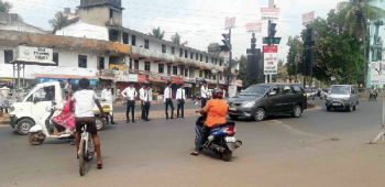 Chaos prevails after barricades removed at Coqueiro junction