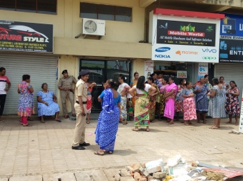 Vasco Fisherfolk Protest Wholesale Fish Store