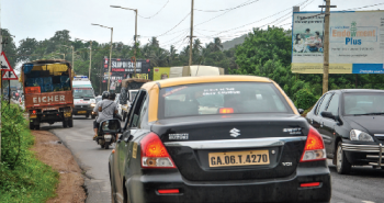 Nuvem junction-District Collectorate stretch turns ‘dangerous’, craves for road widening