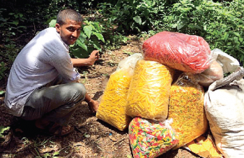FDA seizes food items from Chaudi market
