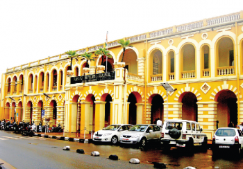 MMC gets cracking on trade licences