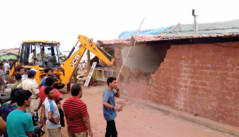 GTDC partly demolishes illegal restaurant on Vagator beach