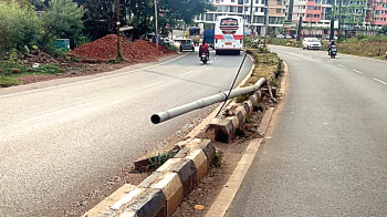 From LED lamps to fallen, protruding pole, NH17B is death trap to motorists