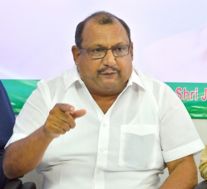 Trajano calls on G6 to withdraw support to govt at today’s cabinet meet