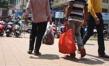 CCP cracks down on market, seizes 10 kgs of plastic bags
