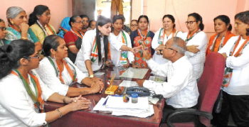 Mahila Cong sets 7-day deadline for Power dept; revert to monthly bills
