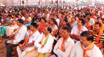 Modi gets State BJP in poll mode,  heaps praises on ailing Parrikar