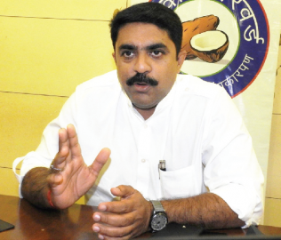 Vijai rules out apology for Opinion Poll statement, lashes out at Velingkar