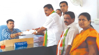 Birthday boy Sopte files nomination for Mandrem bypoll