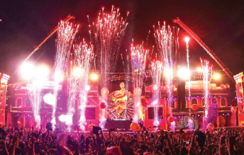 Now, Sunburn Klassique defaults on tax