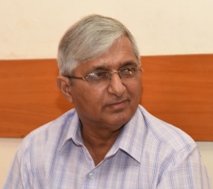Former Goa RSS head Subhash Velingkar enters poll fray in Panaji