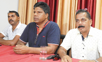 Boat owners want govt to resume work on breakwater project at River Sal