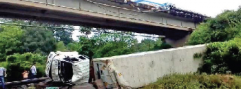 Driver injured as truck plunges off bridge, falls into dry Talpona riverbed